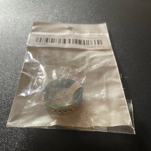 4/$12 Men's Size 10 Chain Band Ring - Picture 4 of 7